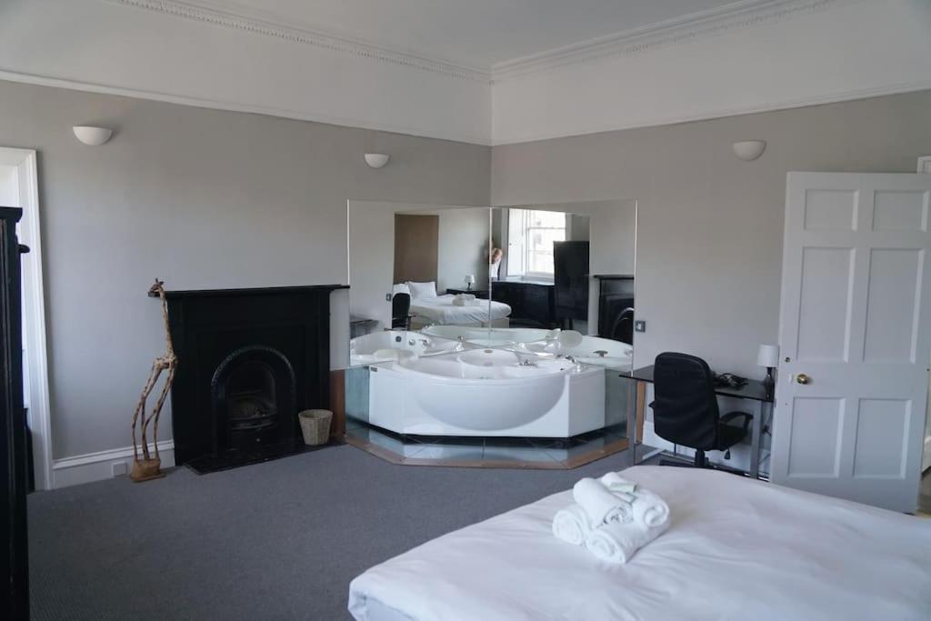 Prime Edinburgh City Centre - 4 Bed Penthouse Esterno foto